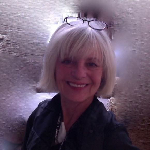 Meet your Posher, Debra - Picture 1 of 1